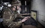 Toughbook wspiera żołnierzy na froncie, umożliwiając im komunikację w ekstremaln